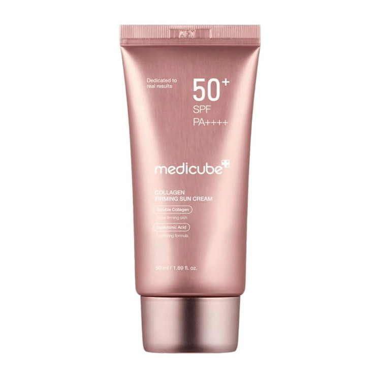 کرم ضد آفتاب بدون رنگ دست و صورت مدیکیوب spf50 مدل کلاژن محافظ UVA،UVB مناسب برای انواع پوست حجم 50 میلی لیتر