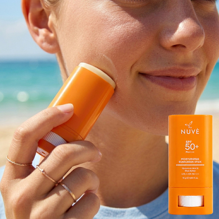 ضدآفتاب استیکی بیرنگ صورت، گردن، لب نوو SPF 50 مدل هیالورونیک اسید محافظ در برابر UVA + UVB مناسب برای انواع پوست حجم ۱۸ میلیلیتر