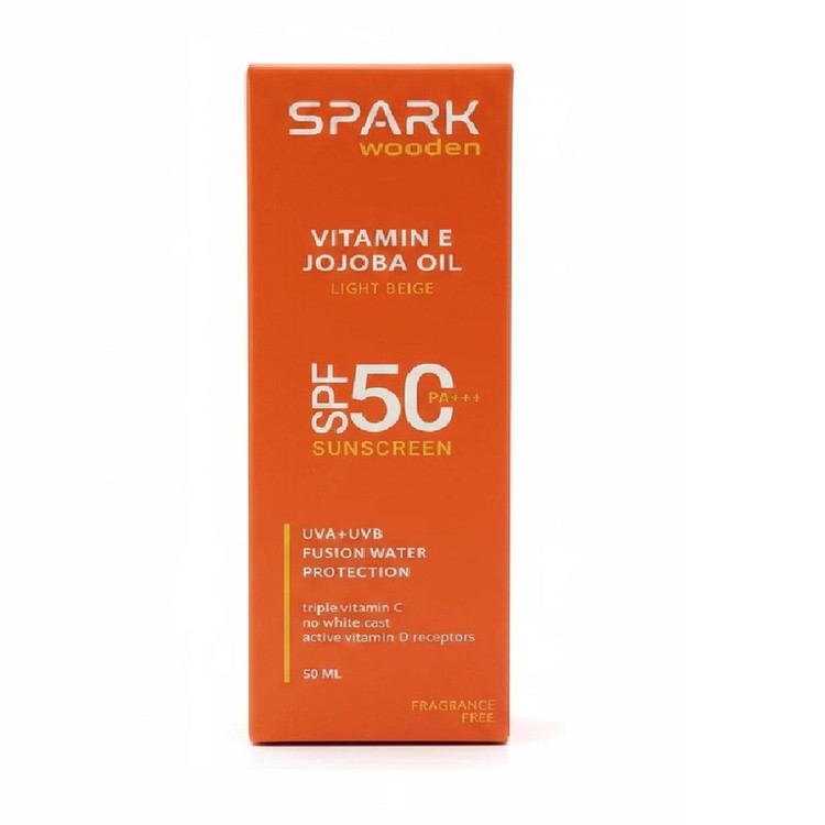 کرم ضد آفتاب رنگی صورت اسپارک وودن SPF 50 مدل ویتامین E محافظ UVA ،UVB مناسب برای انواع پوست حجم 50 میلیلیتر