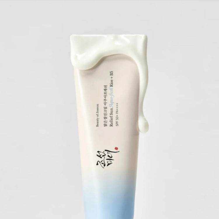 کرم ضدآفتاب بی رنگ صورت بیوتی آف جوسان SPF 50 مدل آکوا فرش حجم ۵۰ میلی لیتر
