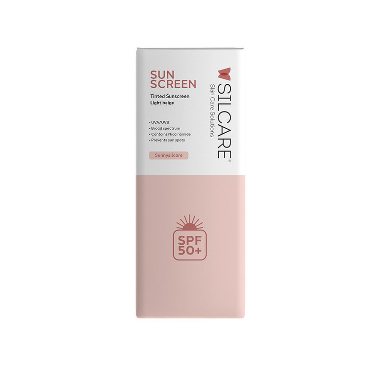 کرم ضد آفتاب رنگی دست و صورت و گردن سیلکر SPF 50 مدل Hydrating محافظ UVA و UVB مناسب برای انواع پوست حجم 50 میلیلیتر