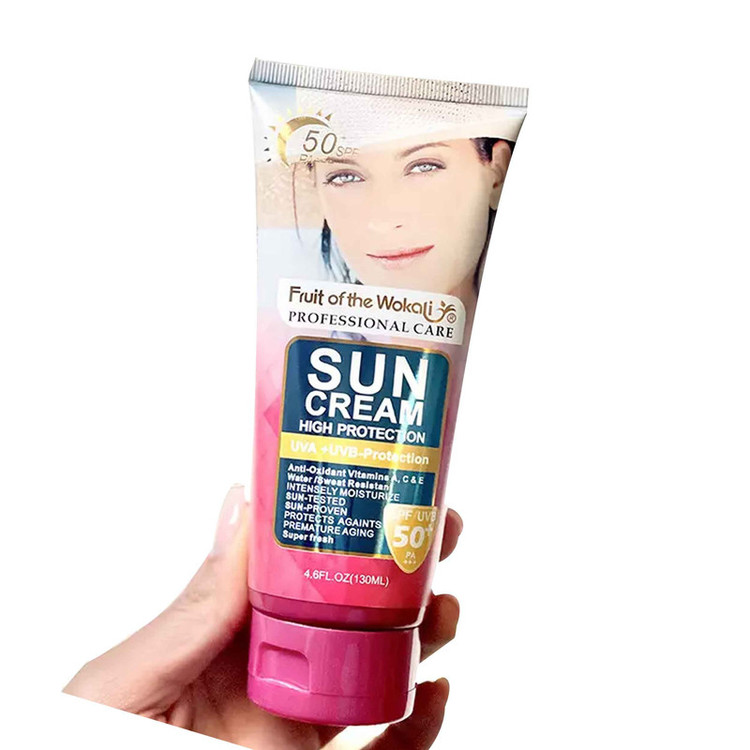 کرم ضد آفتاب بدون رنگ وکالی SPF 50 مدل wl491 مناسب انواع پوست حجم 130 میلیلیتر