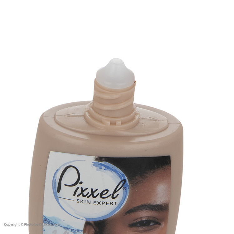 کرم ضد آفتاب رنگی پیکسل، 50 SPF، مدل GOLDEN BEIGE، مناسب پوست نرمال، خشک و حساس تنالیته رنگ تیره و حجم 50 میلیلیتر، محافظت کننده در برابر اشعه UVA و UVB، ضد حساسیت، +++ PA، آبرسان، با ماندگاری 2 ساعته