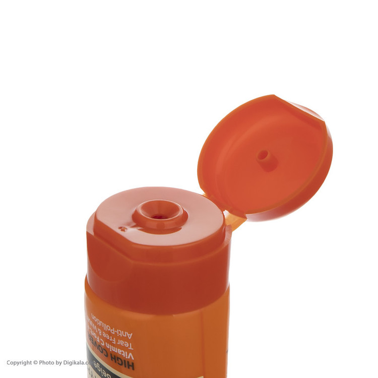کرم ضد آفتاب رنگی آردن سان، SPF 30، مدل Light Beige، مناسب انواع پوست با تنالیته روشن و حجم 50 میلیلیتر، ضد آب، محافظتکننده در برابر اشعههای UVA و UVB، ضد لک، دارای فرمولاسیون ویتامینهای C و E، با ماندگاری 2 ساعته