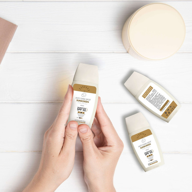 کرم ضد آفتاب و ضد لک رنگی هپسان SPF50 مدل 4در1 محافظ UVA ،UVB و PA++++ و حاوی ویتامین C دارای بافت مخملی مناسب انواع پوست حجم 50 میلی لیتر