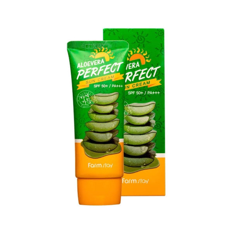 کرم ضد آفتاب بدون رنگ فارم استی SPF 50 مدل ALOEVERA مناسب انواع پوست حجم 70 میلی لیتر