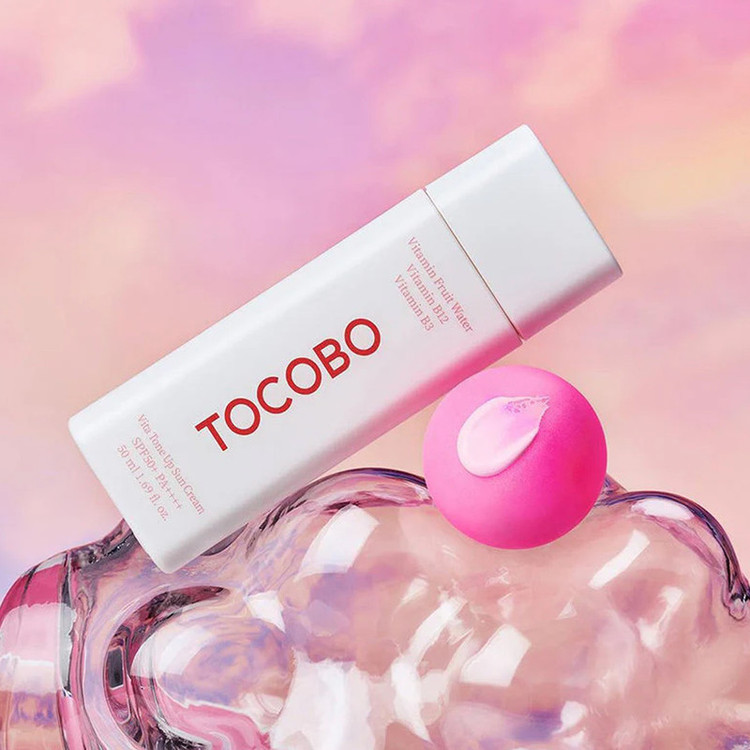 کرم ضد آفتاب بدون رنگ توکوبو SPF 50 مدل Vita Tone Up مناسب انواع پوست حجم 50 میلیلیتر