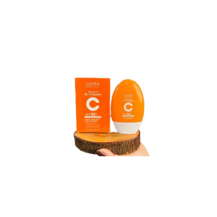 کرم ضد آفتاب بیرنگ دست، صورت سادور SPF 50 مدل Vitamin C ×5 ، محافظ +++UVA،UVB،PA، مناسب برای انواع پوست حجم ۵۰ میلیلیتر