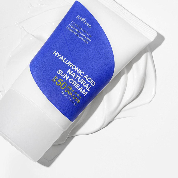 کرم ضد آفتاب بدون رنگ ایزنتری SPF 50 مدل Natural مناسب انواع پوست حجم 50 میلیلیتر