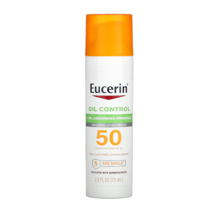 لوسیون ضد آفتاب بدون رنگ اوسرین SPF 50 مدل control مناسب پوستهای چرب حجم 75 میلیلیتر