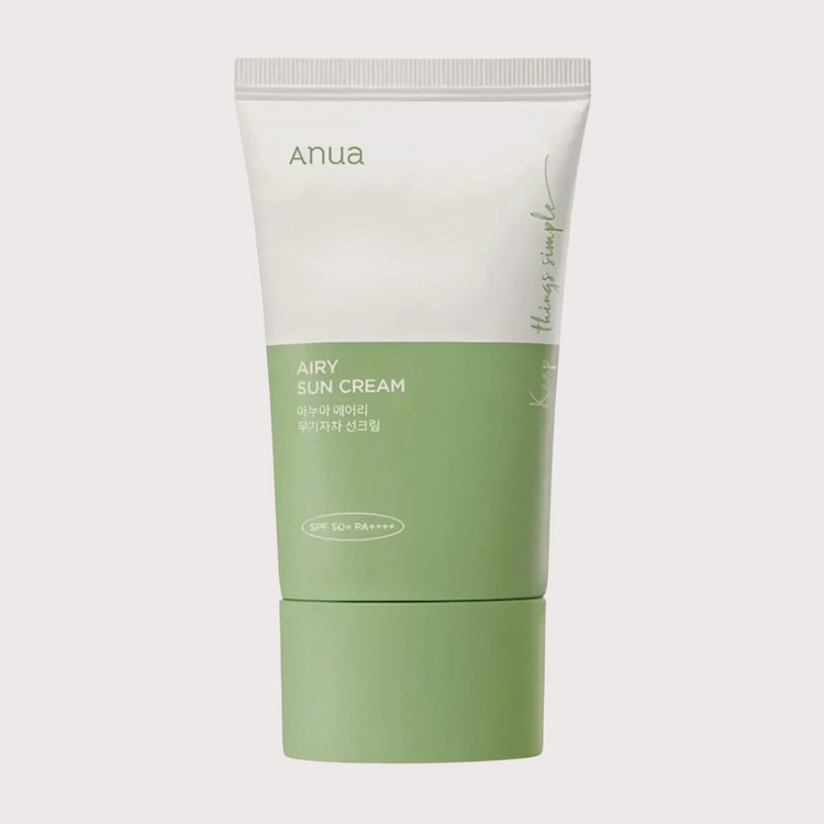 کرم ضد آفتاب بی رنگ آنوا SPF 50 مدل Airy محافظ UVA ،UVB و 50 PA+++، ضد حساسیت، مناسب انواع پوست معمولی و حساس حجم 50 میلیلیتر