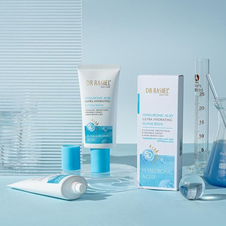 کرم ضد آفتاب بیرنگ صورت دکتر راشل SPF 50 مدل هیالورونیک اسید محافظ در برابر اشعه UVA و UVB مناسب برای انواع پوست حجم 50 میلیلیتر