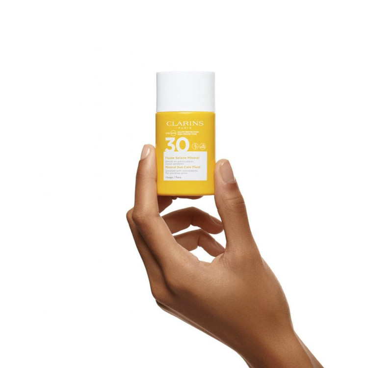 لوسیون ضد آفتاب بدون رنگ کلارنس SPF 30 مدل Mineral مناسب انواع پوست حجم 30 میلی لیتر