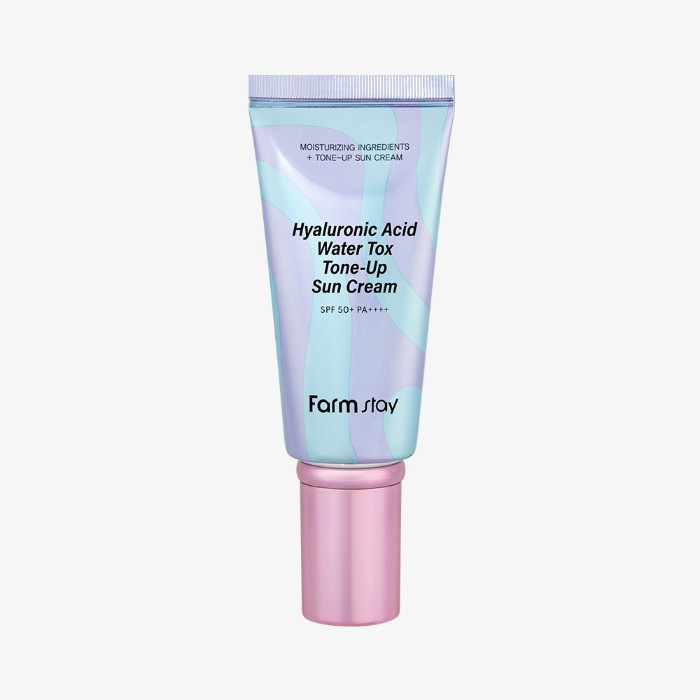 کرم ضد آفتاب بی‌رنگ صورت فارم استی SPF 50 مدل Hyaluronic محافظ UVA و UVB s مناسب برای پوست خشک حساس حجم 60 میلی‌لیتر