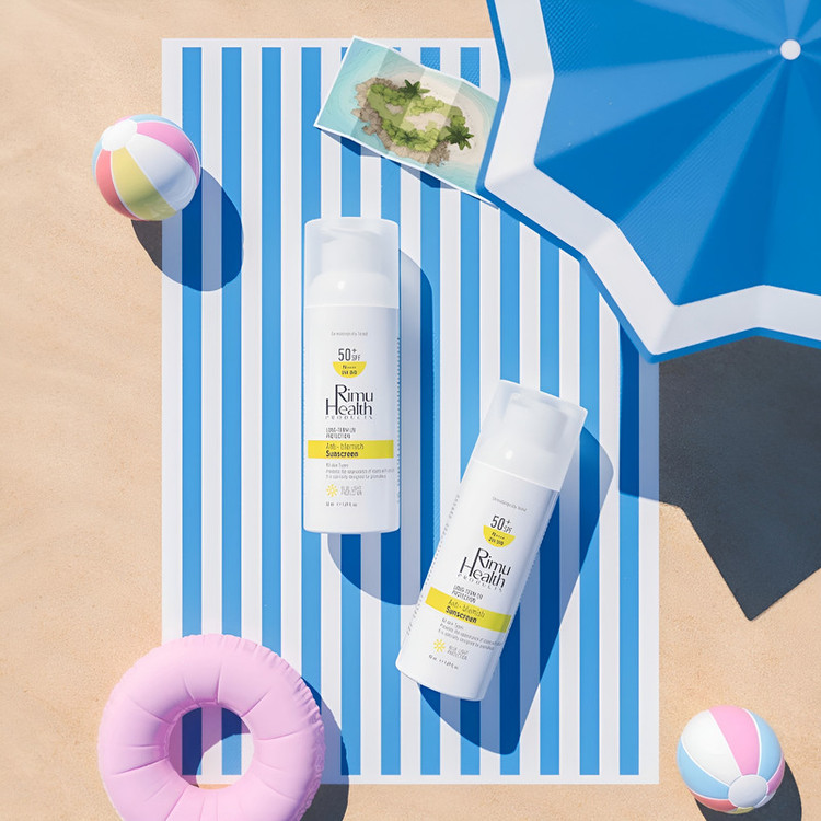 کرم ضد آفتاب بدون رنگ ریمو هلث SPF 50 مدل ANTI BLEMISHE محافظ UVA ،UVB و PA+++، ضد لک، ضد حساسیت، ضد چروک و ضد پیری، مناسب انواع پوست حجم 50 میلیلیتر
