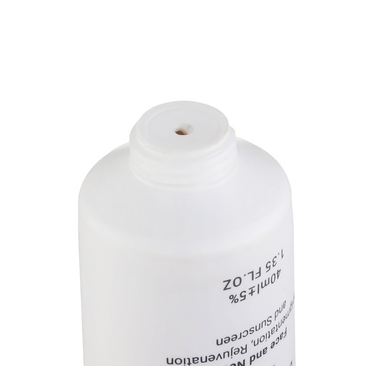 کرم ضد آفتاب بدون رنگ ژیناژن SPF 50 مدل Anti Spot مناسب انواع پوست حجم 40 میلیلیتر