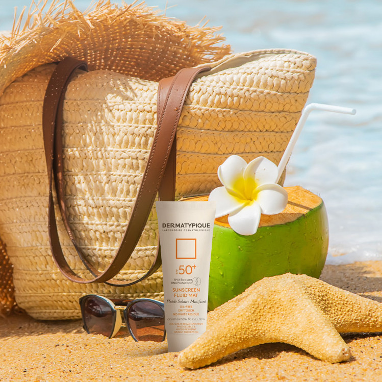 فلوئید ضدآفتاب بیرنگ درماتیپیک SPF50 مدل Fluid mat، مناسب پوستهای چرب و مختلط، حجم 40 میلیلیتر