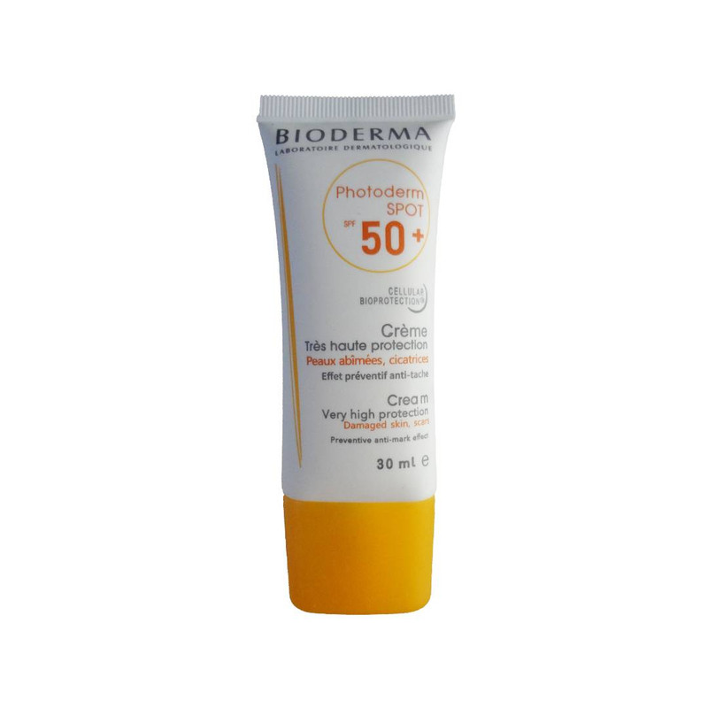 كرم ضد آفتاب بي رنگ صورت  بيودرما SPF 50 مدل فتودرم محافظ در برابر اشعه UVA مناسب براي انواع پوست حجم 30 ميلي ليتر