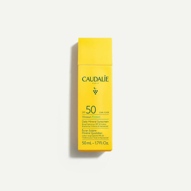 کرم ضد آفتاب بدون رنگ کدلی SPF 50 مدل Vinosun مناسب انواع پوست حجم 50 میلیلیتر