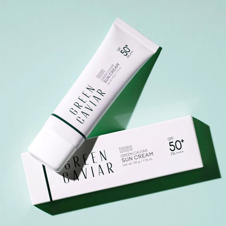 کرم ضد آفتاب بدون رنگ تن زیرو SPF 50 مدل Green Caviar مناسب انواع پوست حجم 50 میلیلیتر