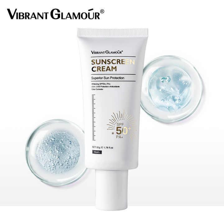 کرم ضد آفتاب بدون رنگ SPF 50 ویبرانت گلمور مدل Superior محافظ PA+ ،UVA ،UVB، تنظیم ترشح چربی پوست، روشنکننده، مناسب انواع پوست حجم 50 میلیلیتر