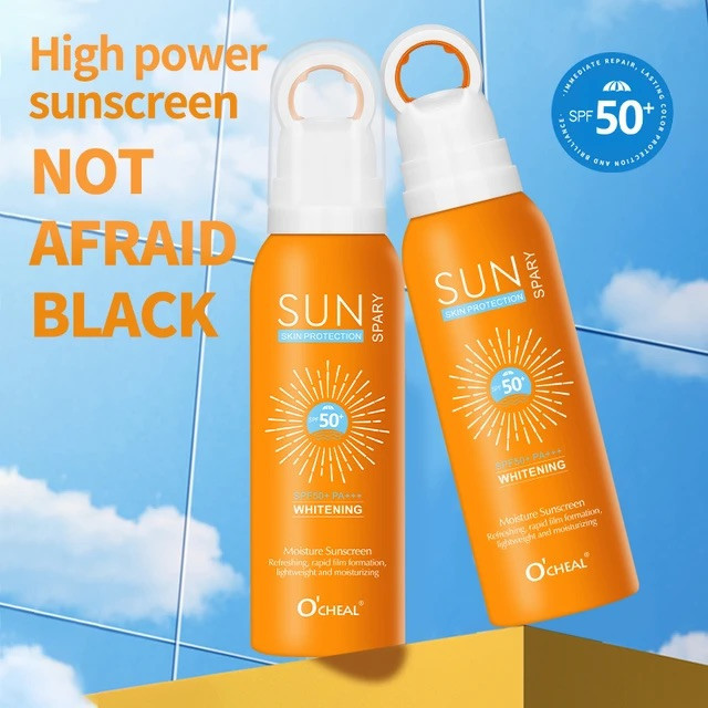 اسپری ضدآفتاب بدون رنگ اوچیل SPF 50 مدل سبک محافظت UVA ، UVB و +++PA حاوی آبرسان مناسب انواع پوست با حجم 150 میلی لیتر
