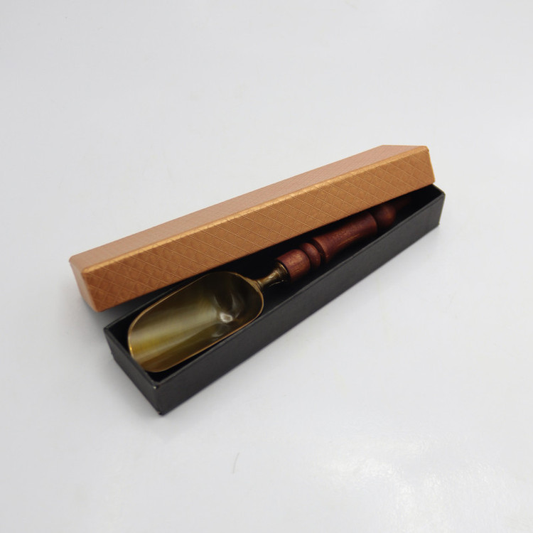 قاشق آجیل خوری مدل دسته چوبی کد YP-24CM-203